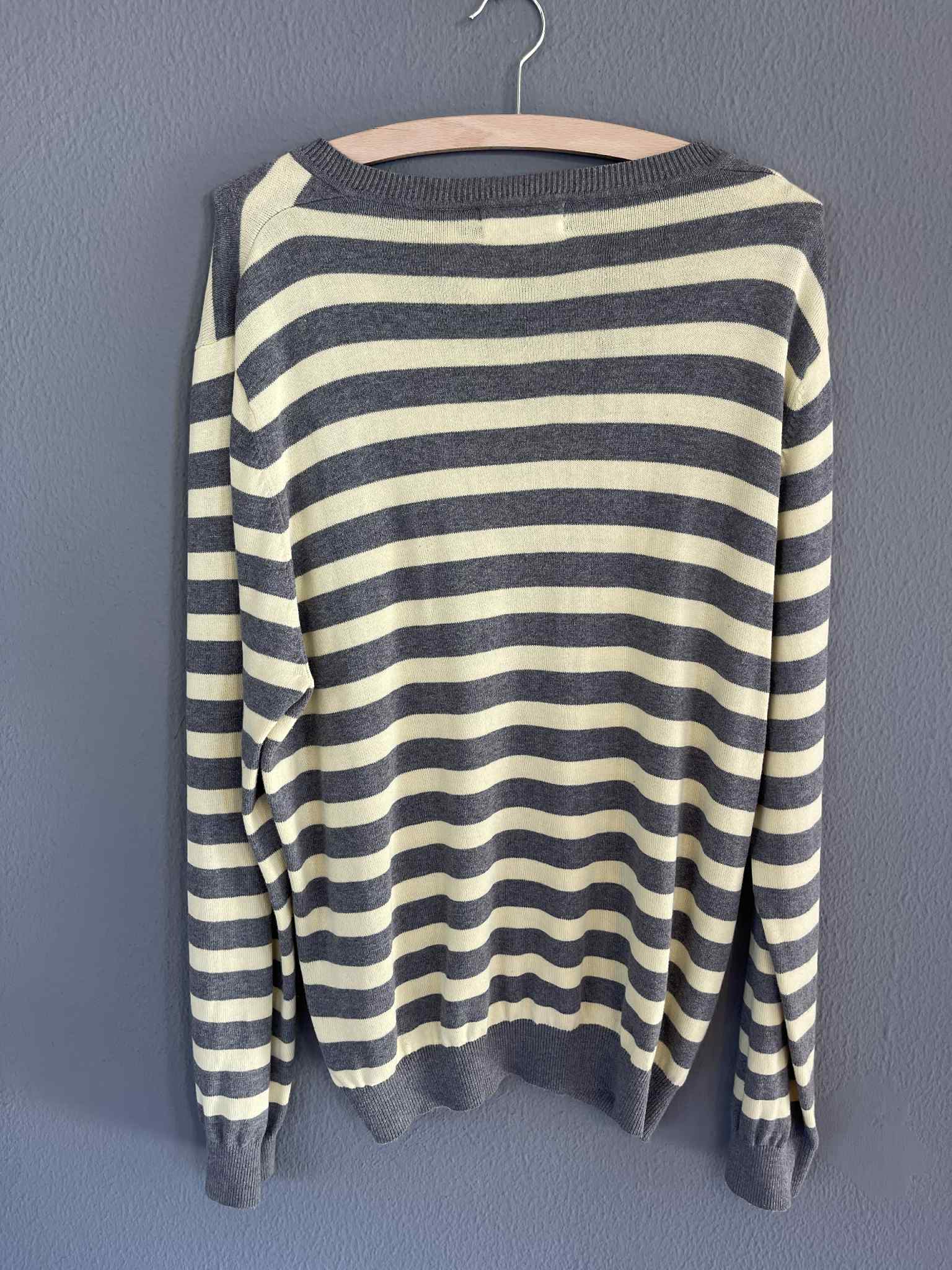Sweater Size XL